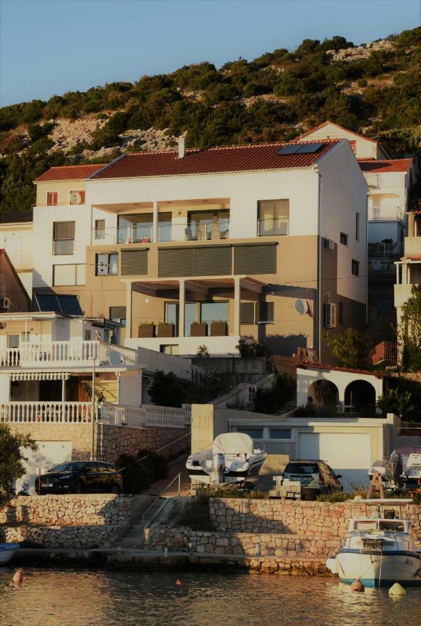 Villa Pina Tisno Exteriér fotografie